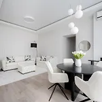Luxury Gedimino Pr Downtown With Parking Вильнюс
