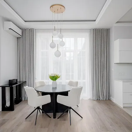 Luxury Gedimino Pr Downtown With Parking * Вільнюс