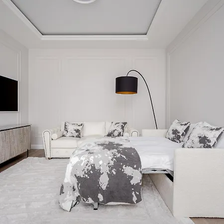 Luxury Gedimino Pr Downtown With Parking Апартаменти *