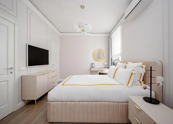 Luxury Gedimino Pr Downtown With Parking דירה *